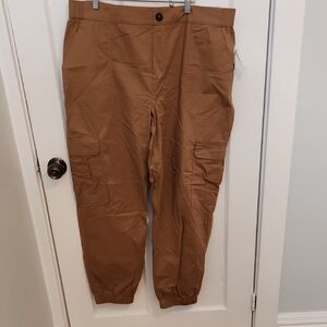 Reitmans Women's Brown Cargo Pants
